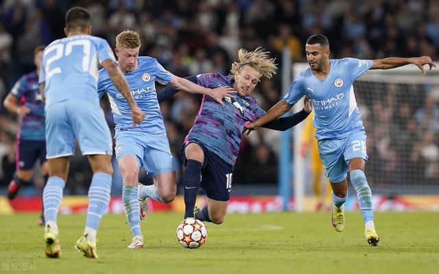 九游体育APP-关于费城76人内部会议纪要流出：冲刺阶段临场应变，德甲使命明确，轮换策略成焦点的信息